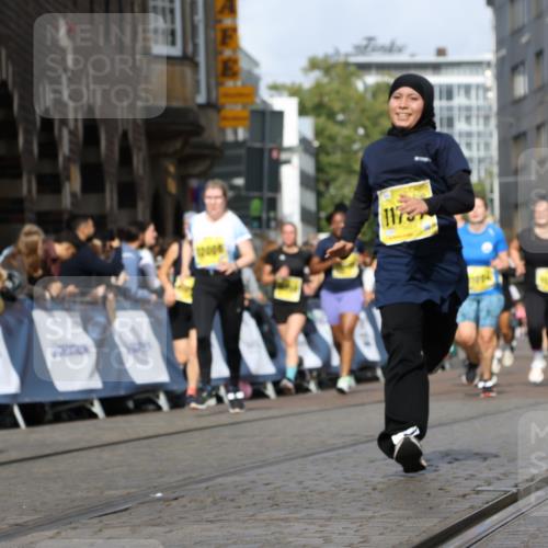 13.09.2026 - 21. swb-Marathon Bremen Strokosch-Dieckow http://msf.ph/oto/10369648 13.09.2026 11:00:56 Ziel 10263, 10272, 10275, 10306, 10369, 11126, 11162, 11180, 11343, 11475, 11556, 11687, 11708, 11769, 11797, 11838, 11959, 12018, 12430, 10428, 10639, 10892, 10964, 10965, 11049, 11116, 11428, 11540, 11681, 11682, 11850, 12085, 12241 meine-sportfotos.de