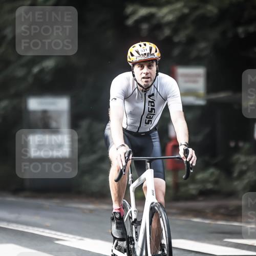 13.09.2026 - Stadtparktriathlon H.Heesch http://msf.ph/oto/10369663 13.09.2026 10:48:29 Radfahren 362, 390, 531, 538 meine-sportfotos.de