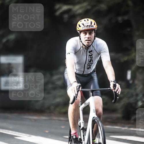 13.09.2026 - Stadtparktriathlon H.Heesch http://msf.ph/oto/10369669 13.09.2026 10:48:29 Radfahren 362, 390, 531, 538 meine-sportfotos.de