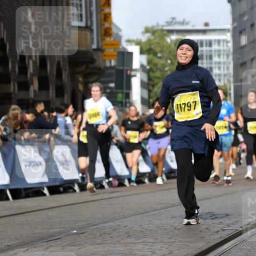 13.09.2026 - 21. swb-Marathon Bremen Strokosch-Dieckow http://msf.ph/oto/10369678 13.09.2026 11:00:56 Ziel 10263, 10272, 10275, 10306, 10369, 11126, 11162, 11180, 11343, 11475, 11556, 11687, 11708, 11769, 11797, 11838, 11959, 12018, 12430, 10428, 10639, 10892, 10964, 10965, 11049, 11116, 11428, 11540, 11681, 11682, 11850, 12085, 12241 meine-sportfotos.de