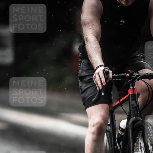 13.09.2026 - Stadtparktriathlon H.Heesch http://msf.ph/oto/10369685 13.09.2026 12:04:52 Radfahren 858, 937, 979 meine-sportfotos.de