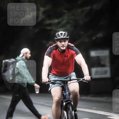 13.09.2026 - Stadtparktriathlon H.Heesch http://msf.ph/oto/10369698 13.09.2026 13:22:09 Radfahren 1257, 1360, 1376, 1391, 1435, 1484 meine-sportfotos.de