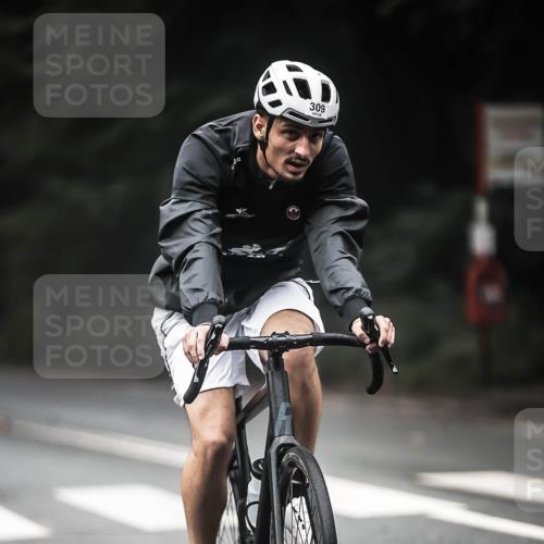 13.09.2026 - Stadtparktriathlon H.Heesch http://msf.ph/oto/10369701 13.09.2026 10:19:06 Radfahren 247, 255, 274, 309, 465 meine-sportfotos.de