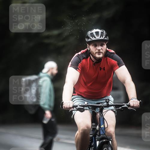13.09.2026 - Stadtparktriathlon H.Heesch http://msf.ph/oto/10369719 13.09.2026 13:22:09 Radfahren 1257, 1360, 1376, 1391, 1435, 1484 meine-sportfotos.de