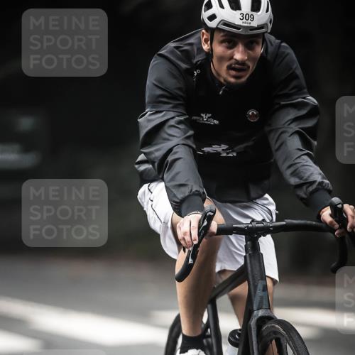 13.09.2026 - Stadtparktriathlon H.Heesch http://msf.ph/oto/10369723 13.09.2026 10:19:06 Radfahren 247, 255, 274, 309, 465 meine-sportfotos.de