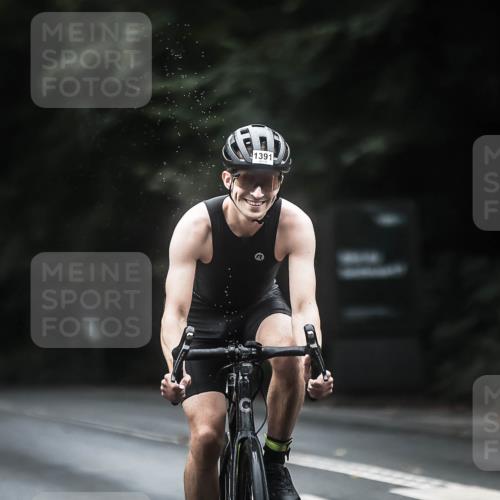 13.09.2026 - Stadtparktriathlon H.Heesch http://msf.ph/oto/10369735 13.09.2026 13:22:14 Radfahren 1257, 1360, 1391 meine-sportfotos.de