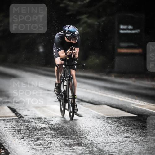 13.09.2026 - Stadtparktriathlon H.Heesch http://msf.ph/oto/10369737 13.09.2026 12:05:02 Radfahren 877, 896, 932 meine-sportfotos.de