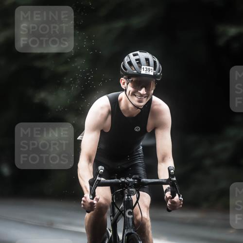 13.09.2026 - Stadtparktriathlon H.Heesch http://msf.ph/oto/10369749 13.09.2026 13:22:14 Radfahren 1257, 1360, 1391 meine-sportfotos.de