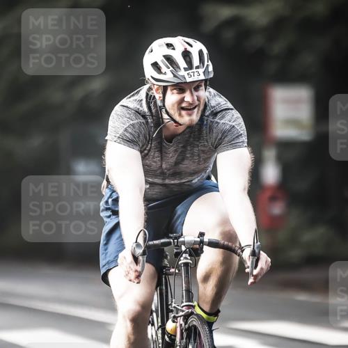 13.09.2026 - Stadtparktriathlon H.Heesch http://msf.ph/oto/10369753 13.09.2026 10:48:51 Radfahren 451, 573 meine-sportfotos.de