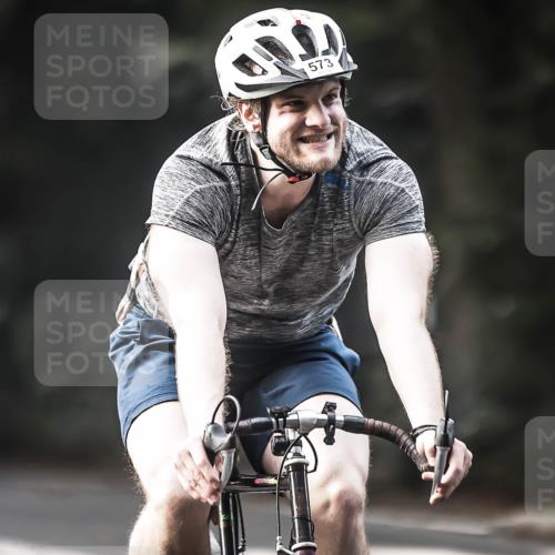13.09.2026 - Stadtparktriathlon H.Heesch http://msf.ph/oto/10369768 13.09.2026 10:48:51 Radfahren 451, 573 meine-sportfotos.de