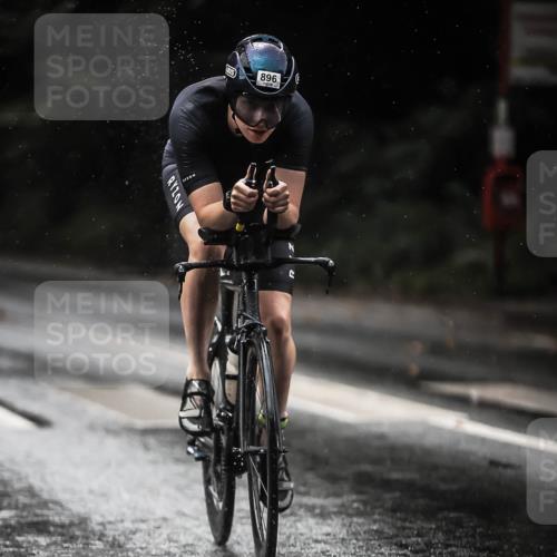 13.09.2026 - Stadtparktriathlon H.Heesch http://msf.ph/oto/10369772 13.09.2026 12:05:02 Radfahren 877, 896, 932 meine-sportfotos.de