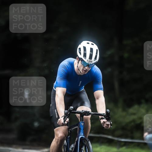 13.09.2026 - Stadtparktriathlon H.Heesch http://msf.ph/oto/10369798 13.09.2026 13:22:38 Radfahren 1366, 1474 meine-sportfotos.de