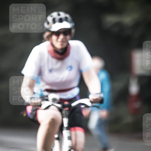 13.09.2026 - Stadtparktriathlon H.Heesch http://msf.ph/oto/10369803 13.09.2026 10:48:53 Radfahren 404, 451, 573 meine-sportfotos.de