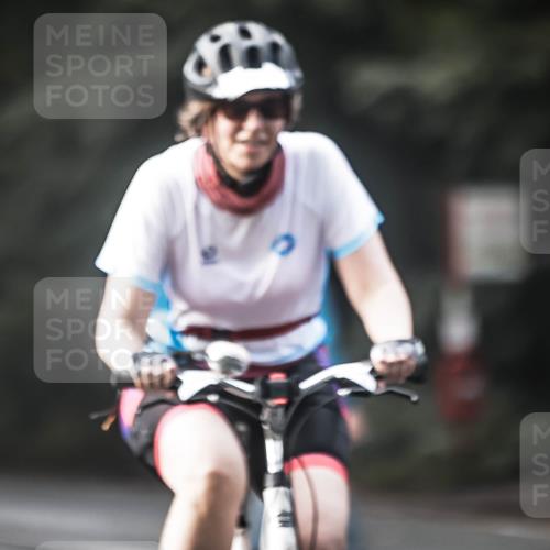13.09.2026 - Stadtparktriathlon H.Heesch http://msf.ph/oto/10369808 13.09.2026 10:48:53 Radfahren 404, 451, 573 meine-sportfotos.de