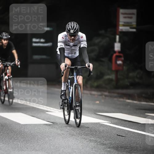 13.09.2026 - Stadtparktriathlon H.Heesch http://msf.ph/oto/10369809 13.09.2026 10:19:18 Radfahren 254, 312, 344, 372, 399, 454 meine-sportfotos.de