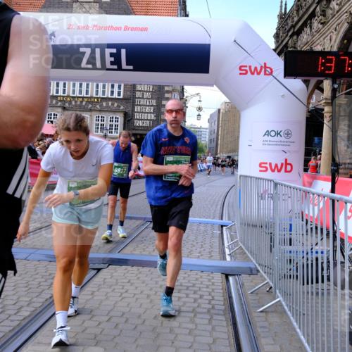 13.09.2026 - 21. swb-Marathon Bremen Tim E. http://msf.ph/oto/10369811 13.09.2026 13:07:34 Ziel 1540, 1863, 2706, 3043, 3118, 4743, 4808, 6053, 7636, 7876, 8098, 8980, 9927 meine-sportfotos.de