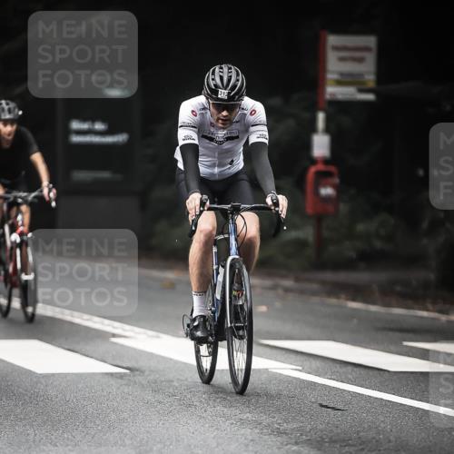 13.09.2026 - Stadtparktriathlon H.Heesch http://msf.ph/oto/10369816 13.09.2026 10:19:18 Radfahren 254, 312, 344, 372, 399, 454 meine-sportfotos.de