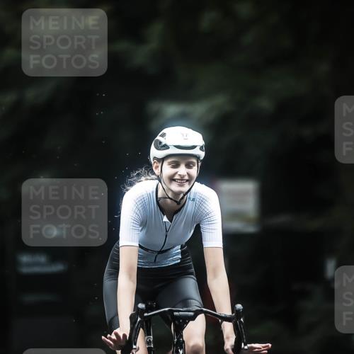 13.09.2026 - Stadtparktriathlon H.Heesch http://msf.ph/oto/10369819 13.09.2026 13:22:42 Radfahren 1261, 1312, 1366, 1474 meine-sportfotos.de
