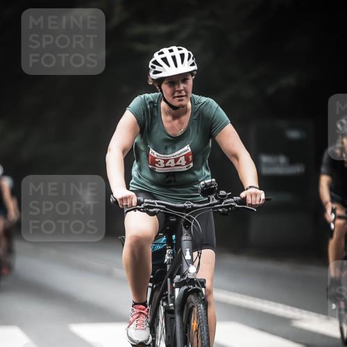 13.09.2026 - Stadtparktriathlon H.Heesch http://msf.ph/oto/10369837 13.09.2026 10:19:19 Radfahren 254, 312, 344, 372, 399, 454 meine-sportfotos.de