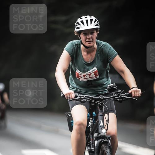 13.09.2026 - Stadtparktriathlon H.Heesch http://msf.ph/oto/10369845 13.09.2026 10:19:20 Radfahren 262, 312, 344, 372, 399, 454 meine-sportfotos.de