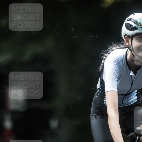13.09.2026 - Stadtparktriathlon H.Heesch http://msf.ph/oto/10369847 13.09.2026 13:22:43 Radfahren 1261, 1312, 1366, 1474 meine-sportfotos.de
