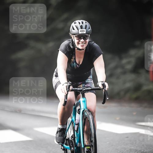 13.09.2026 - Stadtparktriathlon H.Heesch http://msf.ph/oto/10369852 13.09.2026 10:48:58 Radfahren 404, 451, 512, 513, 542, 559 meine-sportfotos.de