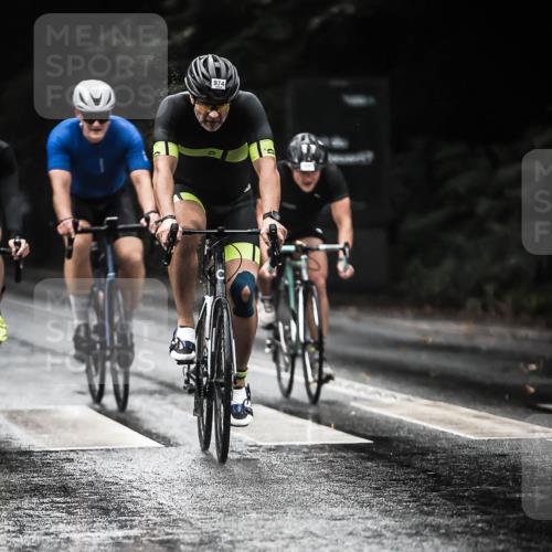 13.09.2026 - Stadtparktriathlon H.Heesch http://msf.ph/oto/10369856 13.09.2026 12:05:11 Radfahren 853, 877, 904, 906, 908, 951, 974 meine-sportfotos.de