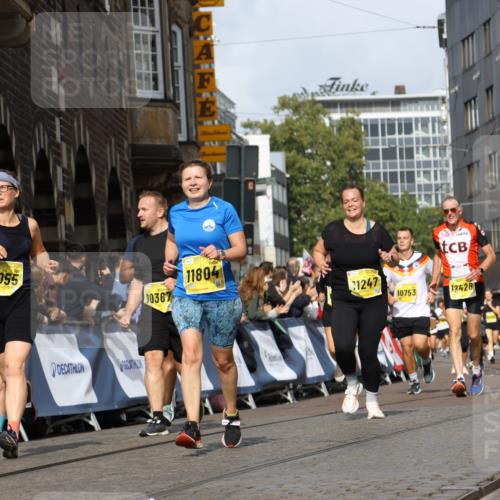 13.09.2026 - 21. swb-Marathon Bremen Strokosch-Dieckow http://msf.ph/oto/10369858 13.09.2026 11:00:59 Ziel 10263, 10272, 10275, 10306, 10369, 10857, 11162, 11180, 11343, 11475, 11556, 11687, 11708, 11769, 11797, 11819, 11838, 11959, 12018, 12397, 12430, 10428, 10639, 10892, 10964, 10965, 11049, 11116, 11260, 11428, 11681, 11682, 11751, 11816, 11850, 12085, 12241, 12245, 12283 meine-sportfotos.de