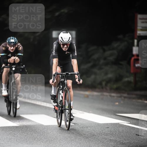13.09.2026 - Stadtparktriathlon H.Heesch http://msf.ph/oto/10369905 13.09.2026 10:19:26 Radfahren 262, 264, 305, 344, 372, 399, 454 meine-sportfotos.de