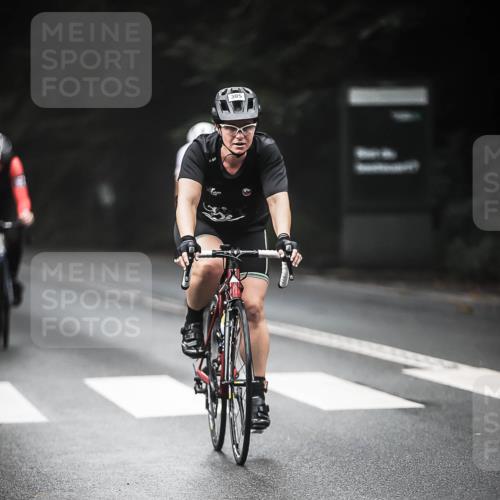 13.09.2026 - Stadtparktriathlon H.Heesch http://msf.ph/oto/10369984 13.09.2026 10:19:31 Radfahren 225, 229, 262, 264, 305, 322 meine-sportfotos.de