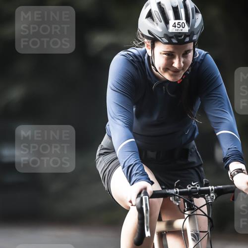 13.09.2026 - Stadtparktriathlon H.Heesch http://msf.ph/oto/10370016 13.09.2026 10:49:06 Radfahren 450, 512, 513, 541, 542, 559 meine-sportfotos.de
