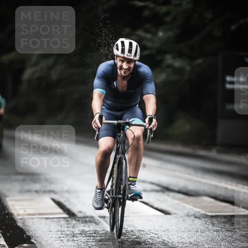 13.09.2026 - Stadtparktriathlon H.Heesch http://msf.ph/oto/10370056 13.09.2026 12:05:27 Radfahren 847, 963, 1028 meine-sportfotos.de