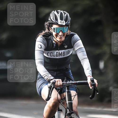 13.09.2026 - Stadtparktriathlon H.Heesch http://msf.ph/oto/10370058 13.09.2026 10:49:16 Radfahren 348, 363, 368, 386, 395, 422, 476, 541 meine-sportfotos.de
