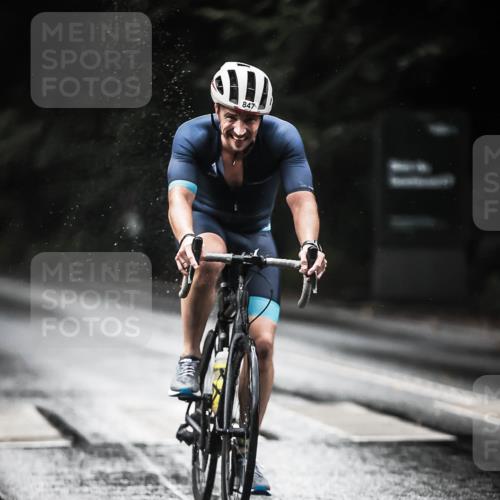13.09.2026 - Stadtparktriathlon H.Heesch http://msf.ph/oto/10370071 13.09.2026 12:05:27 Radfahren 847, 963, 1028 meine-sportfotos.de