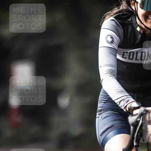 13.09.2026 - Stadtparktriathlon H.Heesch http://msf.ph/oto/10370081 13.09.2026 10:49:17 Radfahren 348, 363, 368, 386, 395, 422, 476, 541 meine-sportfotos.de