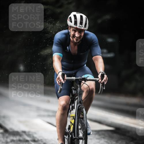 13.09.2026 - Stadtparktriathlon H.Heesch http://msf.ph/oto/10370089 13.09.2026 12:05:27 Radfahren 847, 963, 1028 meine-sportfotos.de