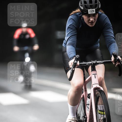 13.09.2026 - Stadtparktriathlon H.Heesch http://msf.ph/oto/10370093 13.09.2026 10:19:36 Radfahren 225, 229, 260, 286, 305, 307, 322 meine-sportfotos.de