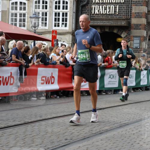 13.09.2026 - 21. swb-Marathon Bremen Strokosch-Dieckow http://msf.ph/oto/10370100 13.09.2026 13:36:23 Ziel 563, 1072, 1867, 2339, 2565, 2931, 3026, 3056, 3224, 3291, 3454, 3489, 4016, 5026, 5157, 5259, 5276, 5800, 5816, 6159, 6874, 6982, 7036, 7043, 7256, 7385, 7804, 8145, 8227, 8275, 8488, 9076, 9226, 9243, 9497, 9564, 13179, 13238, 164, 372, 900, 1738, 1880, 2467, 2673, 2692, 2700, 2731, 2819, 2823, 3067, 3585, 4006, 4050, 4182, 4216, 4414, 4676, 5061, 5656, 5781, 6516, 6527, 6568, 7249, 7344, 7765, 7808, 8525, 8790, 8905, 9776 meine-sportfotos.de