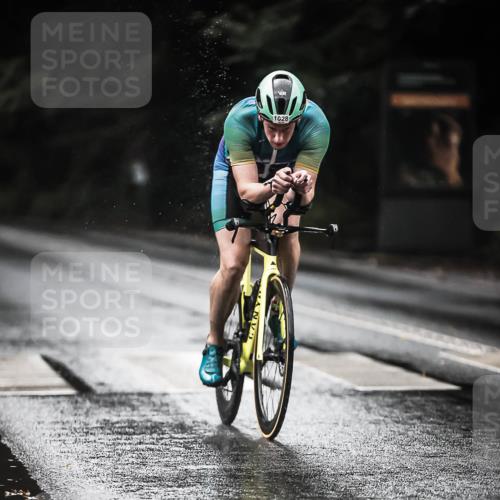 13.09.2026 - Stadtparktriathlon H.Heesch http://msf.ph/oto/10370123 13.09.2026 12:05:30 Radfahren 847, 1028 meine-sportfotos.de