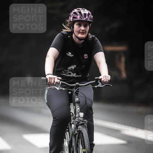 13.09.2026 - Stadtparktriathlon H.Heesch http://msf.ph/oto/10370146 13.09.2026 10:19:38 Radfahren 225, 229, 260, 286, 305, 307, 322, 402, 439 meine-sportfotos.de
