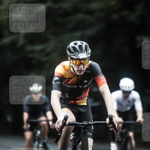 13.09.2026 - Stadtparktriathlon H.Heesch http://msf.ph/oto/10370147 13.09.2026 13:23:25 Radfahren 1379, 1381, 1447, 1459, 1476, 1524 meine-sportfotos.de