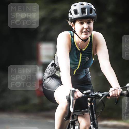 13.09.2026 - Stadtparktriathlon H.Heesch http://msf.ph/oto/10370171 13.09.2026 10:49:23 Radfahren 348, 363, 368, 395, 422 meine-sportfotos.de