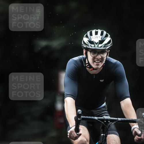 13.09.2026 - Stadtparktriathlon H.Heesch http://msf.ph/oto/10370178 13.09.2026 13:23:26 Radfahren 1379, 1381, 1440, 1459, 1476, 1524 meine-sportfotos.de