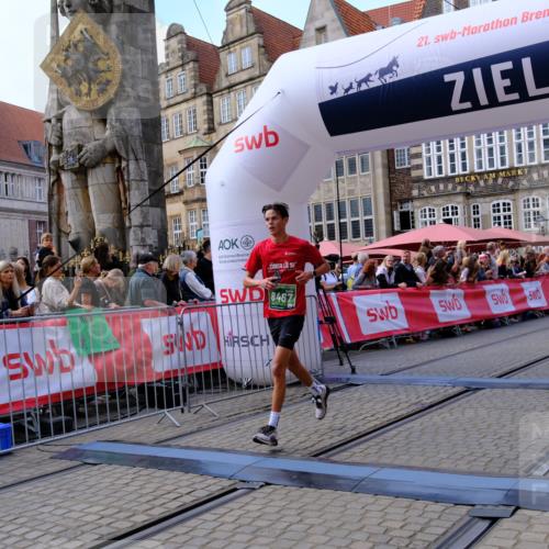 13.09.2026 - 21. swb-Marathon Bremen Tim E. http://msf.ph/oto/10370205 13.09.2026 13:07:52 Ziel 819, 2135, 2706, 4743, 4990, 5570, 5976, 7558, 7803, 8060, 8098, 8467, 8611, 8737, 9035 meine-sportfotos.de