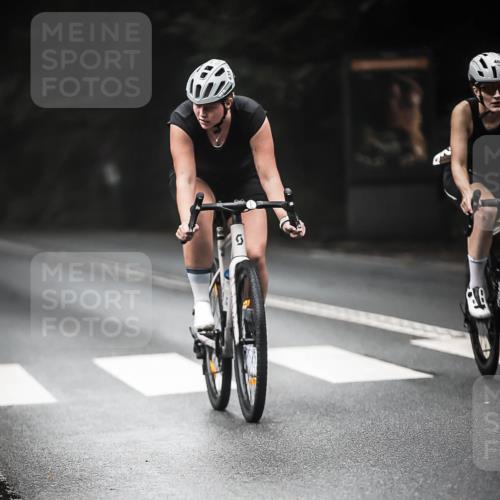13.09.2026 - Stadtparktriathlon H.Heesch http://msf.ph/oto/10370211 13.09.2026 10:19:42 Radfahren 260, 267, 286, 307, 402, 437, 439 meine-sportfotos.de