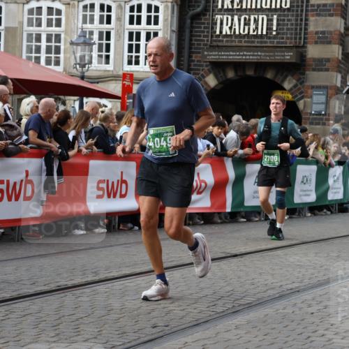 13.09.2026 - 21. swb-Marathon Bremen Strokosch-Dieckow http://msf.ph/oto/10370223 13.09.2026 13:36:23 Ziel 563, 1072, 1867, 2339, 2565, 2931, 3026, 3056, 3224, 3291, 3454, 3489, 4016, 5026, 5157, 5259, 5276, 5800, 5816, 6159, 6874, 6982, 7036, 7043, 7256, 7385, 7804, 8145, 8227, 8275, 8488, 9076, 9226, 9243, 9497, 9564, 13179, 13238, 164, 372, 900, 1738, 1880, 2467, 2673, 2692, 2700, 2731, 2819, 2823, 3067, 3585, 4006, 4050, 4182, 4216, 4414, 4676, 5061, 5656, 5781, 6516, 6527, 6568, 7249, 7344, 7765, 7808, 8525, 8790, 8905, 9776 meine-sportfotos.de