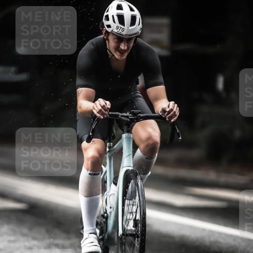 13.09.2026 - Stadtparktriathlon H.Heesch http://msf.ph/oto/10370243 13.09.2026 12:05:39 Radfahren 918, 920, 954, 970, 1009, 1037 meine-sportfotos.de