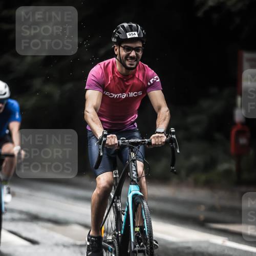 13.09.2026 - Stadtparktriathlon H.Heesch http://msf.ph/oto/10370273 13.09.2026 12:05:41 Radfahren 918, 920, 954, 970, 1009, 1037 meine-sportfotos.de