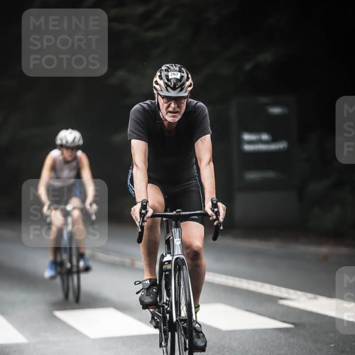 13.09.2026 - Stadtparktriathlon H.Heesch http://msf.ph/oto/10370280 13.09.2026 10:19:48 Radfahren 267, 402, 406, 437, 439 meine-sportfotos.de