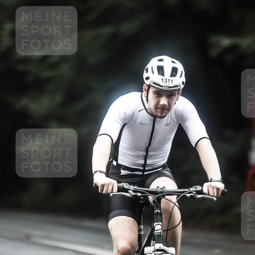 13.09.2026 - Stadtparktriathlon H.Heesch http://msf.ph/oto/10370281 13.09.2026 13:23:53 Radfahren 1311 meine-sportfotos.de